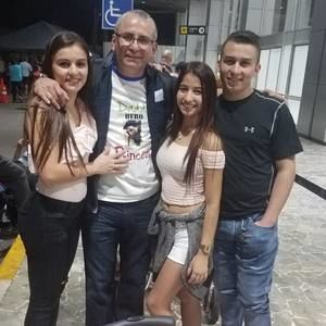 Meet your Posher, Julioargelia